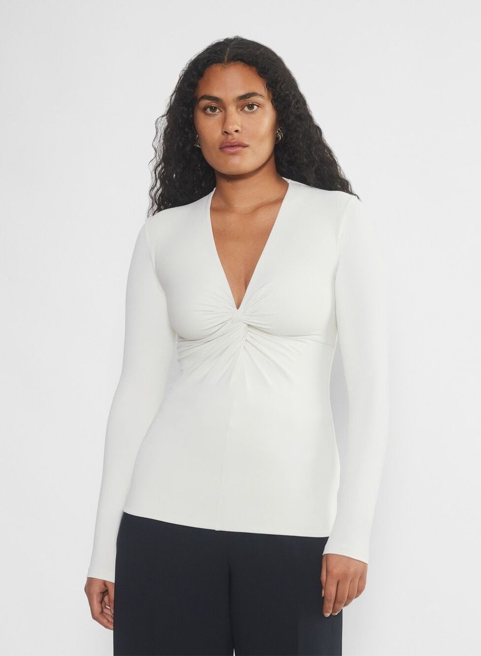 Aritzia Women's Contour Malvina V-Neck Twisted Front White Long Sleeve Top XL